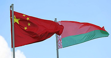 Chinese army donates medical goods to Belarusian army