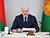 "Мир ломается на колено, а мы тут рассуждаем". Лукашенко готов дать руководителям в АПК любые полномочия