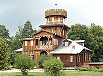 “兹德拉夫尼沃”伊利亚•列宾庄园博物馆