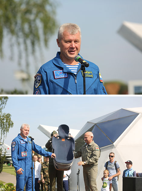 Oleg Novitsky gifted space rarities to the aviation museum