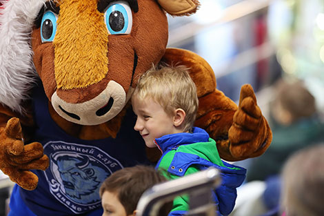 14th Christmas Amateur Ice Hockey Tournament: Belarus vs. Russia