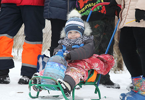 Orthodox believers take ice plunges in Vitebsk District