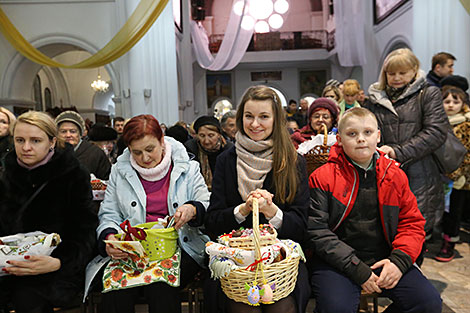 Catholics of Belarus celebrate Easter 