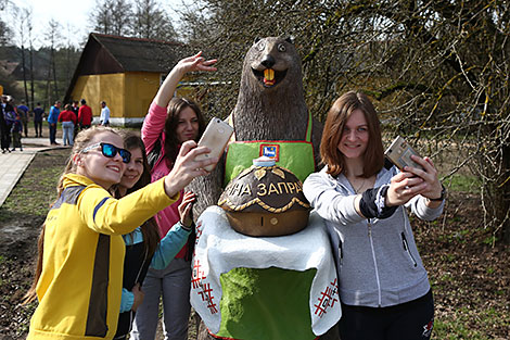 The unveiling of a she-beaver sculpture at the Augustow Canal