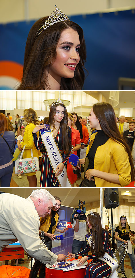 Miss Belarus 2018 Marya Vasilevich visits the expo Mass Media in Belarus  