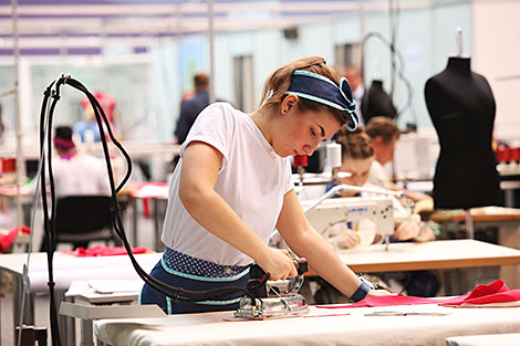 Prime Minister of Belarus Andrei Kobyakov visits WorldSkills Belarus 2018