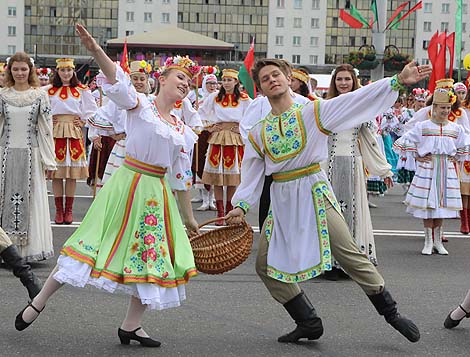 Youth Art Parade at Slavianski Bazaar in Vitebsk 