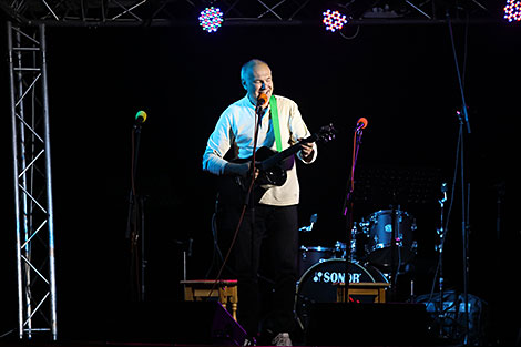 Famous musicians on the main stage of the International Bard Music & Fishing Festival  