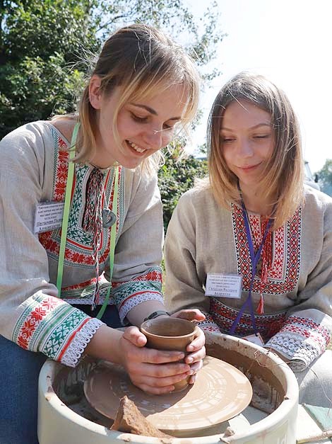 Radimichi folk festival in Chausy District