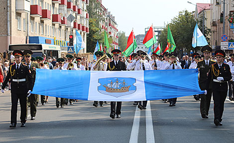 Over 1,500 people took part in the costume parade “Polotsk and Polotsk citizens” timed to the Day of the City