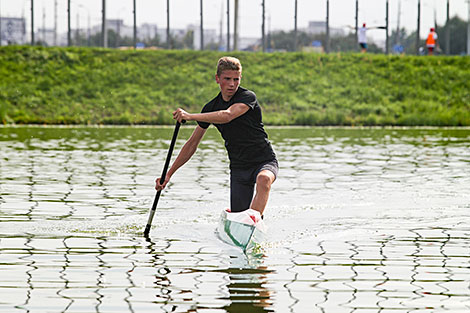 Rowing and canoeing tournament in Brest 