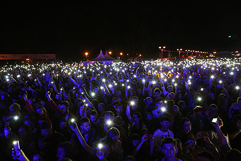 Tank Crewman Day in Minsk wrapped up with a concert and festive fireworks