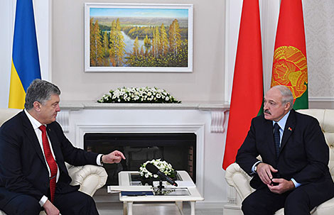 Belarus President Alexander Lukashenko met with his Ukrainian counterpart Petro Poroshenko