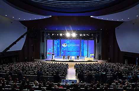 1st Forum of Regions of Belarus and Ukraine: the plenary session featuring presidents Alexander Lukashenko and Petro Poroshenko