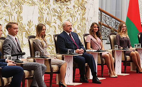 Lukashenko meets with BRSM Youth Union core group in the Palace of Independence