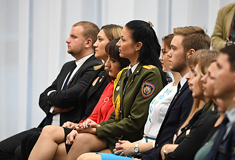 Lukashenko meets with BRSM Youth Union core group in the Palace of Independence