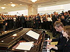 Alexander Lukashenko with activists of the BRSM Youth Union in the hall of the Palace of Independence 