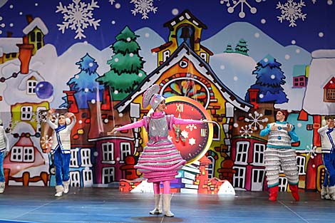 Belarus’ National Olympic Committee hosts New Year event for children