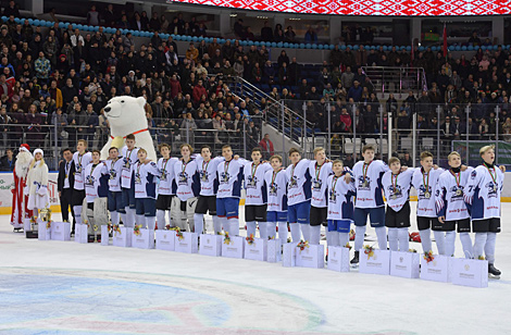 Griffons win Golden Puck junior ice hockey tournament in Minsk