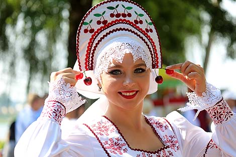 Cherry Festival in Glubokoye: Anastasia Stotnik