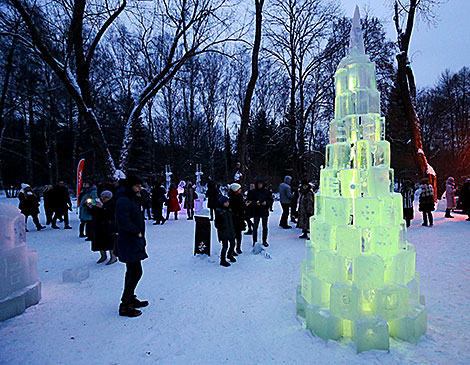 Ice Sculptures in Botanical Gardens in Minsk