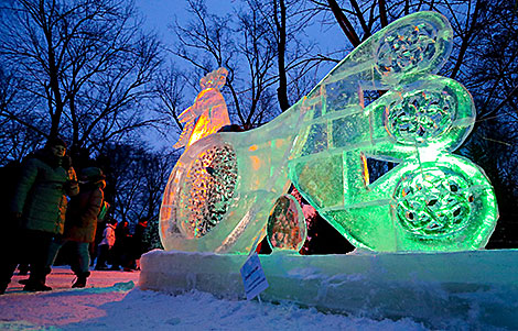 Ice Sculptures in Botanical Gardens in Minsk