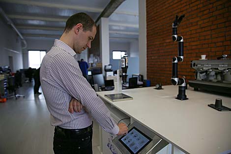 MADE IN BELARUS: barista robot