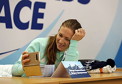 Autograph session with biathlon legends in Raubichi: Darya Domracheva 