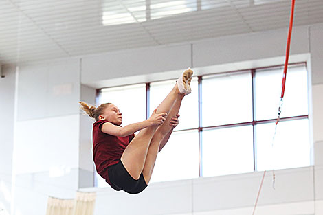 Belarusian trampolinists train in Staiki sports center