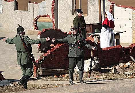 WWI battle reenactment at Stalin Line