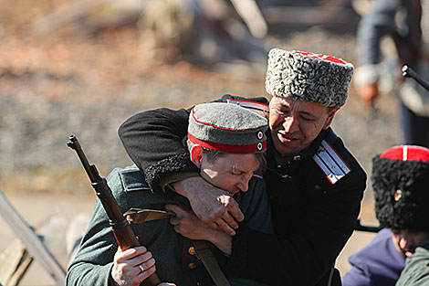 WWI battle reenactment at Stalin Line