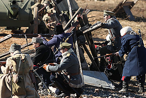 WWI battle reenactment at Stalin Line