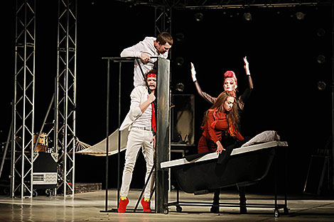 Kashtanka of the Pskov Drama Theater presented at М@rt.contact forum 