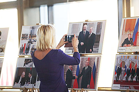 BelTA’s photo exhibition, dedicated to Belarus-Russia Unity Day 