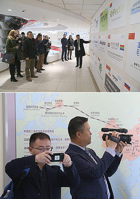 Chinese reporters visit the China-Belarus industrial park Great Stone