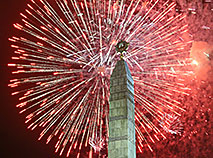 Immortal Songs and Fireworks: Victory Day celebration in Minsk Hero City