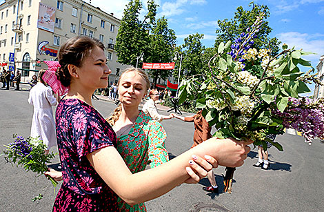 1944 partisan parade reenactment in Minsk