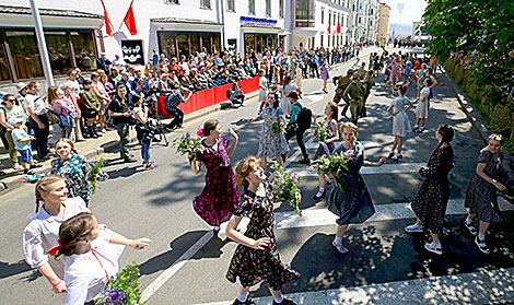 1944 partisan parade reenactment in Minsk