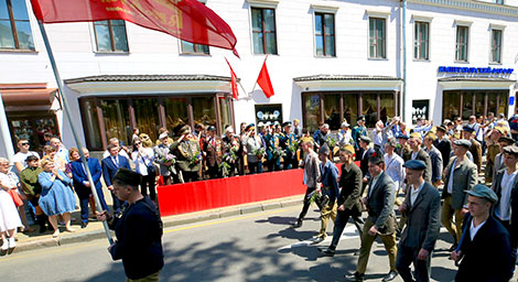 1944 partisan parade reenactment in Minsk