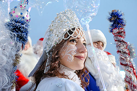 Parade of Father Frosts and Snow Maidens in Minsk