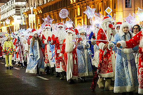 Parade of Father Frosts and Snow Maidens in Minsk