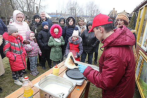 Maslenitsa in the Grodno City Estate Korobchitsy