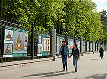 Art in the city: photo exhibition "Antiquities of the National History Museum of Belarus" along Nezavisimosti Avenue