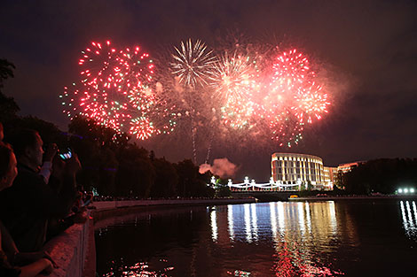 Fireworks in honor of Independence Day in Minsk