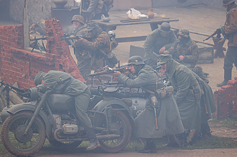 Artillery Day at Stalin's Line