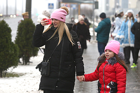 Father Frost car rally in Grodno