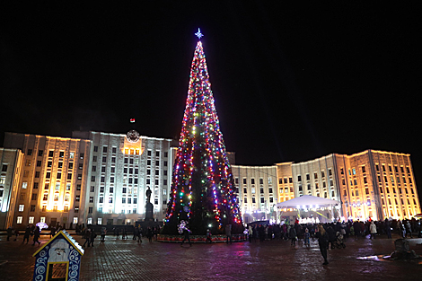 Lighting up of Christmas tree in Mogilev 