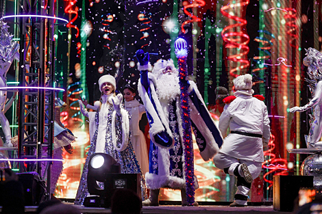 Christmas Merry-go-Round show in Minsk