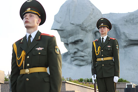 Ceremony of laying wreaths in Brest Hero Fortress