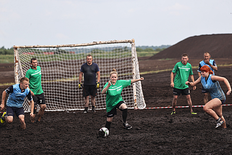 Swamp football competition in Puhovichi District 